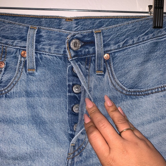 Levi’s 501 denim skirt - Picture 3 of 4